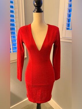 Windsor Red Long Sleeve V-Neck Bodycon Dress